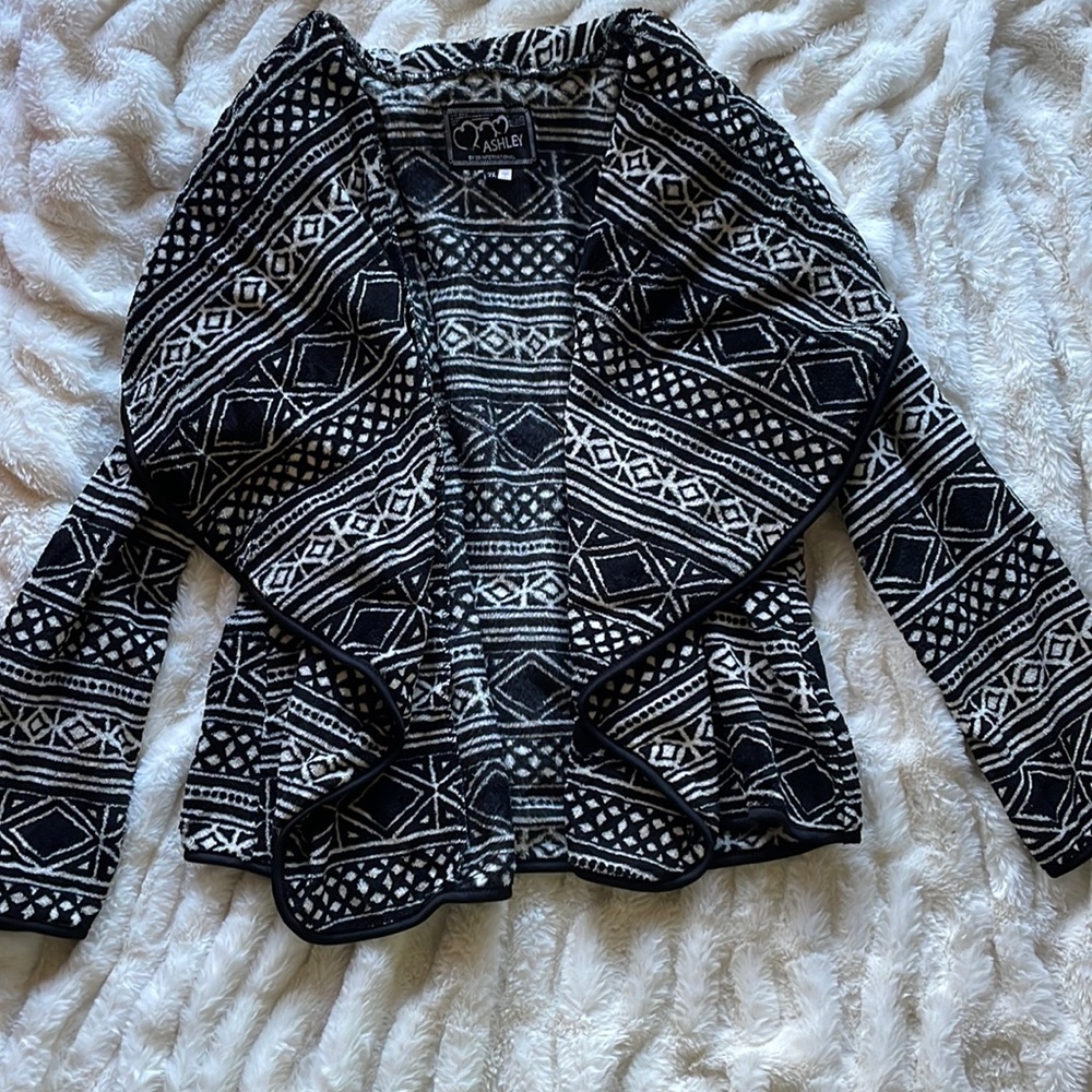 Ashley 26 International Cozy Collection soft cardigan sweater